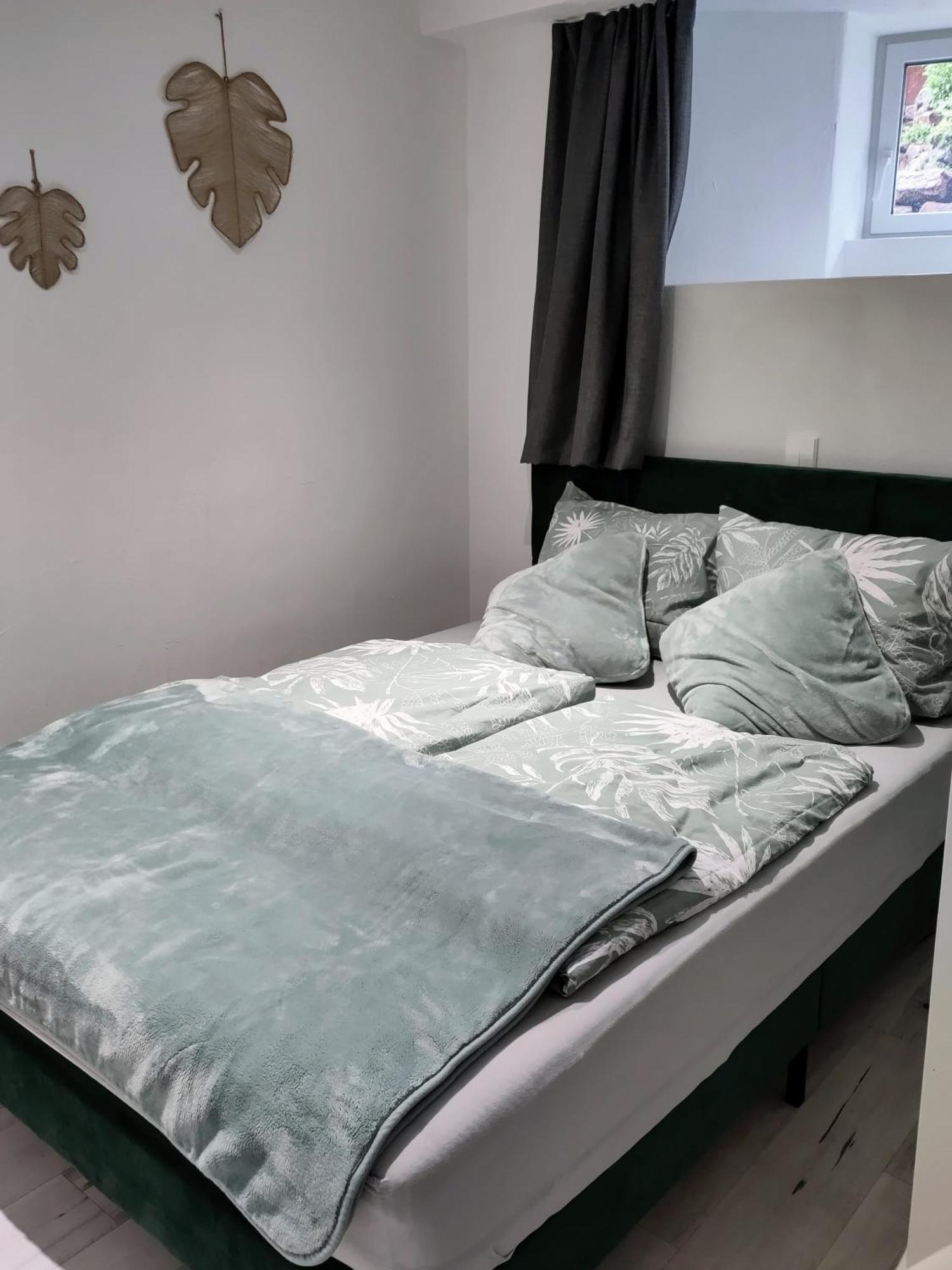 Casa Viva - Separate, Ruhig Gelegene Wohnung Quierschied Ngoại thất bức ảnh